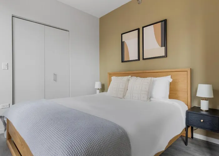 River North Jr 1br W Game Nr L Chi-971 Apartment *