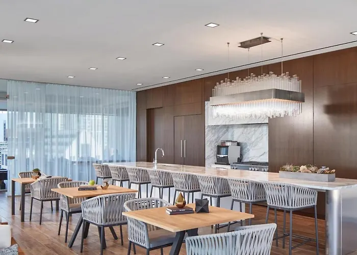 River North Jr 1br W Game Nr L Chi-971