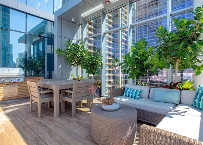 River North Jr 1br W Game Nr L Chi-971 Apartment *